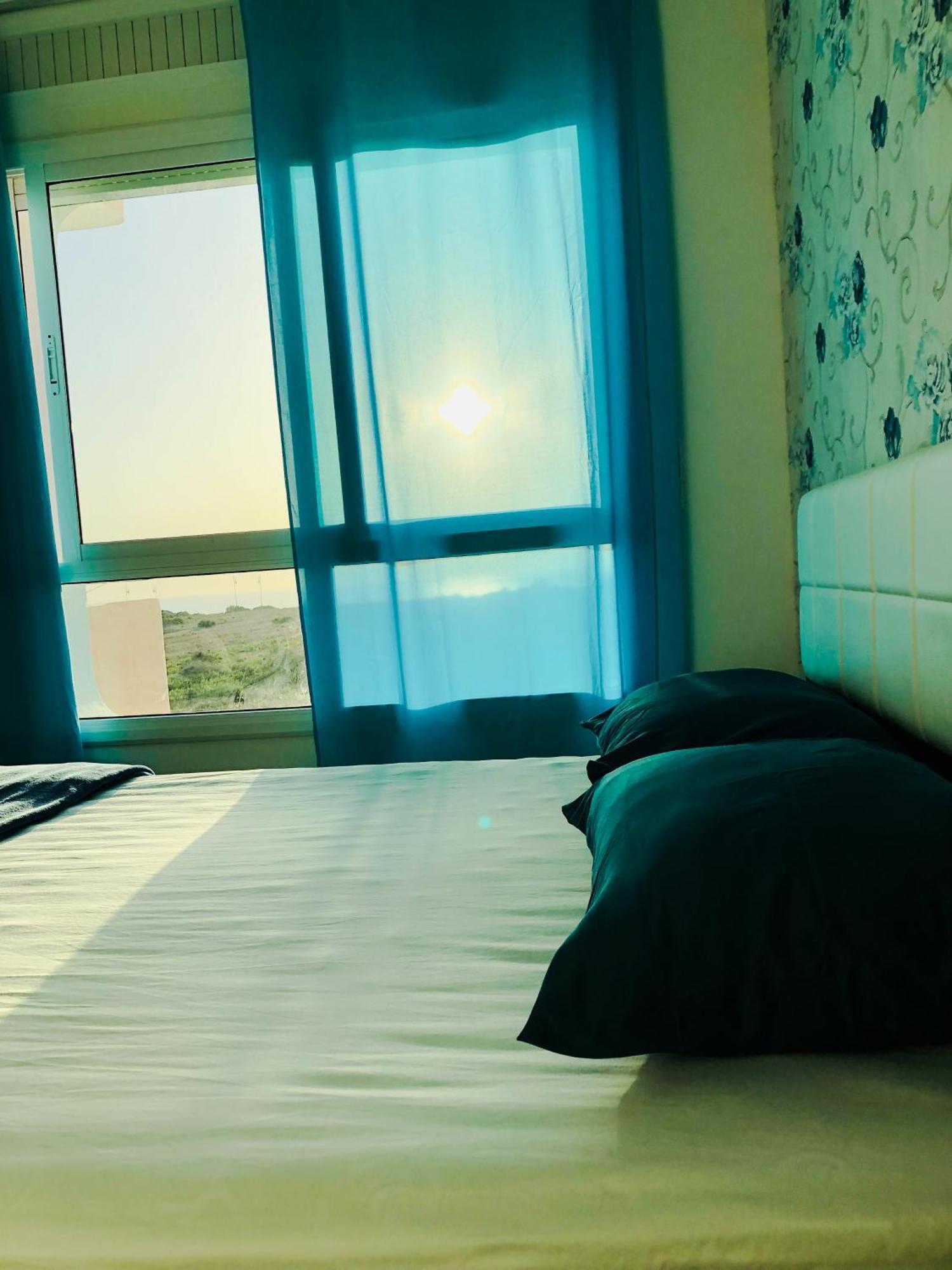Fantastique Appartement Avec Piscine Sur La Plage M2 Tangier Bagian luar foto