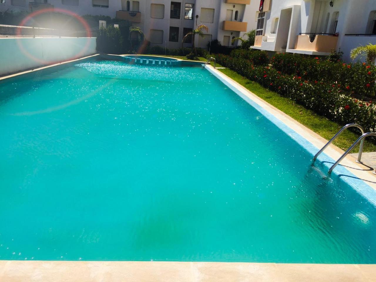 Fantastique Appartement Avec Piscine Sur La Plage M2 Tangier Bagian luar foto