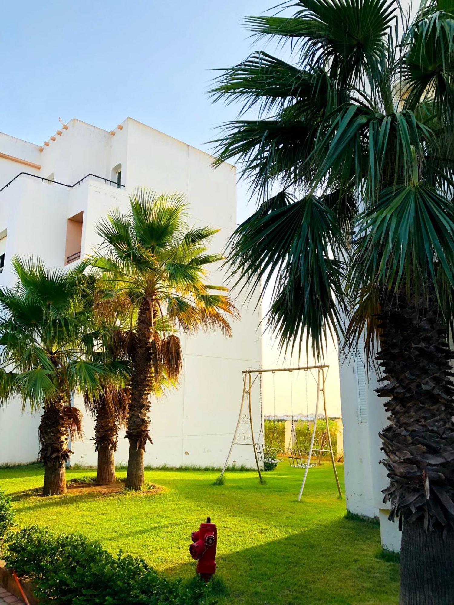 Fantastique Appartement Avec Piscine Sur La Plage M2 Tangier Bagian luar foto